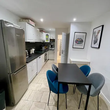 4 People Terrace Parking Air Conditioning Apartment *